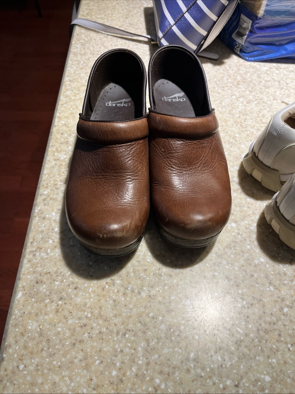 Dansko Brown Leather Slip-On Clogs 7.5 - Picture 2 of 10